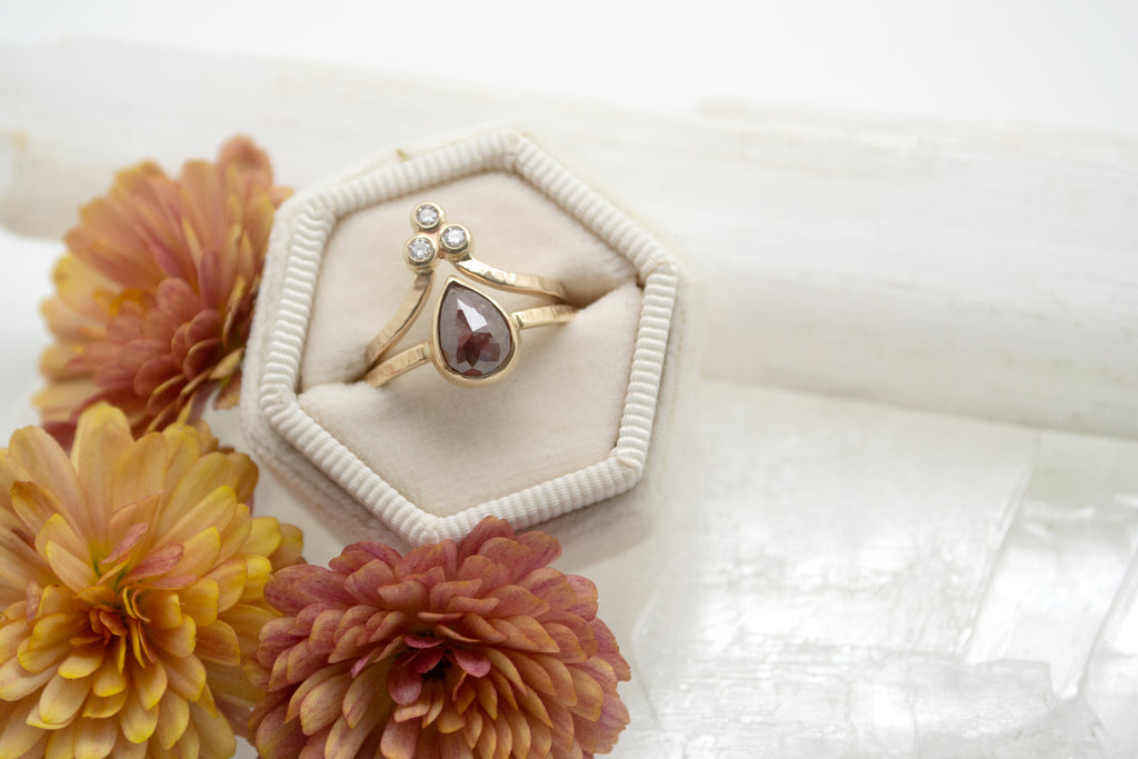 pear rose cut red diamond : 14k