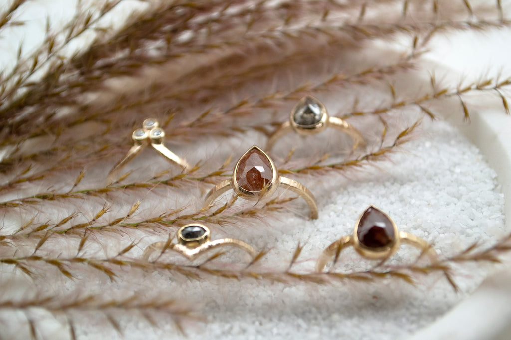 pear rose cut red diamond : 14k