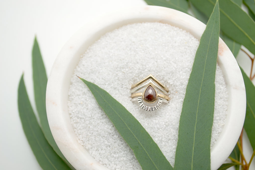 pear rose cut burgandy diamond : 14k